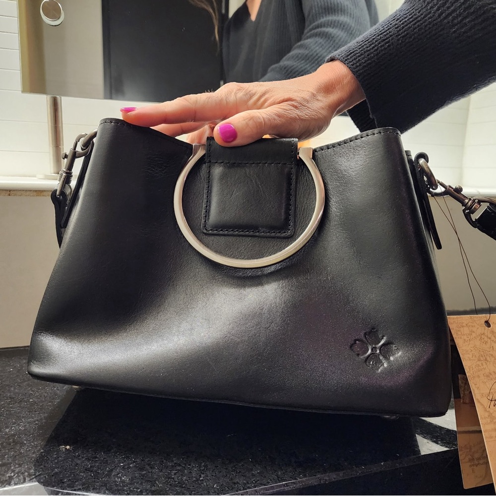 Patricia Nash Black Leather Shoulder Bag with Sleek Design